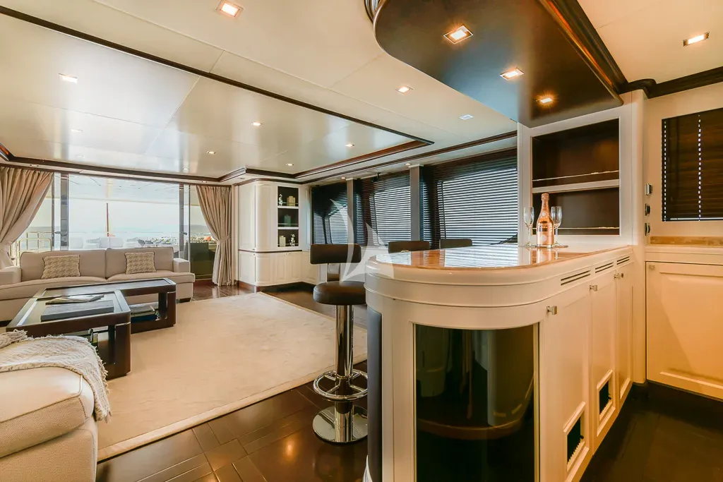 ELENA NUEVE Charter Yacht
