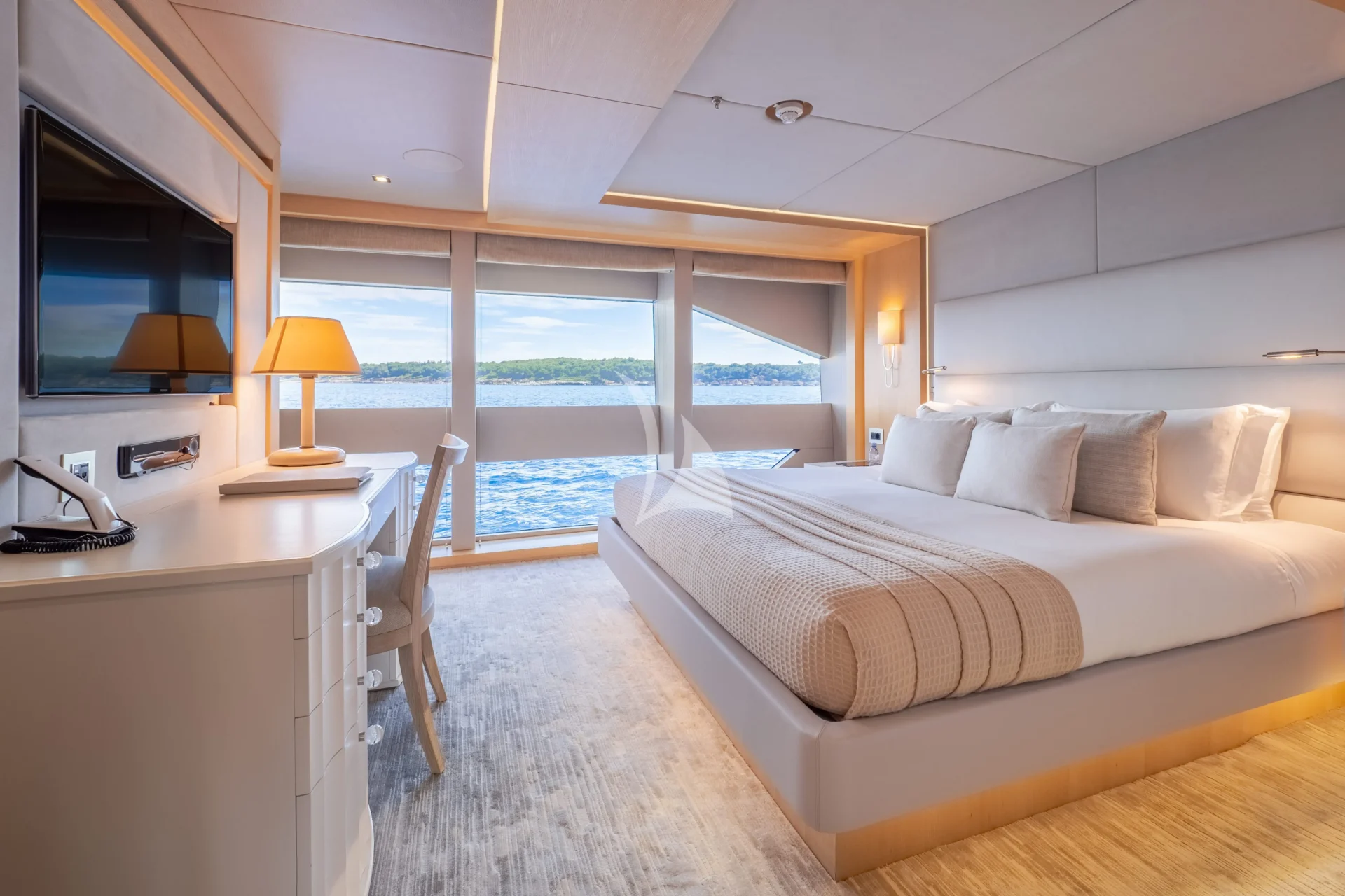 ARADOS Charter Yacht