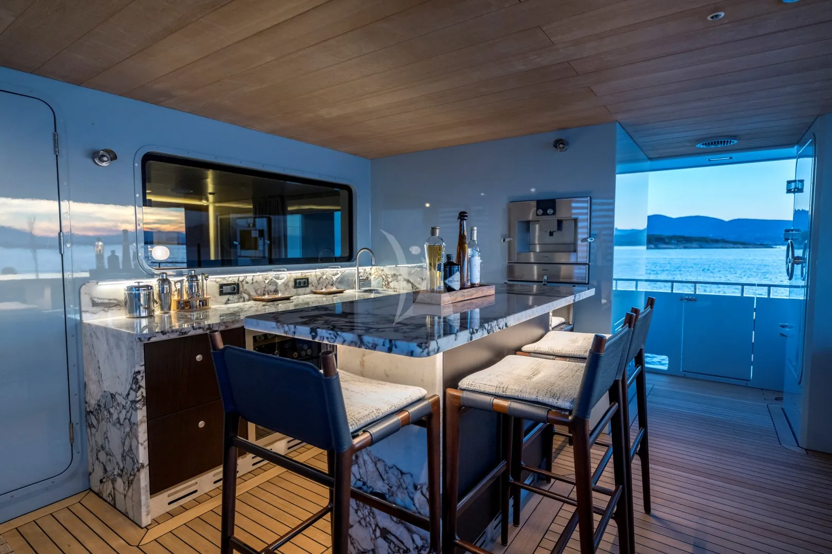 CALADAN Charter Yacht