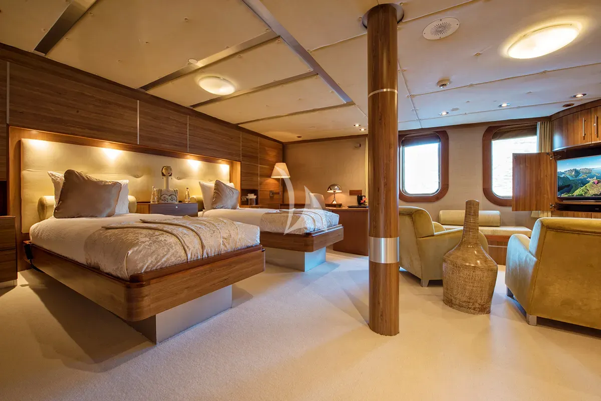 SHERAKHAN Charter Yacht