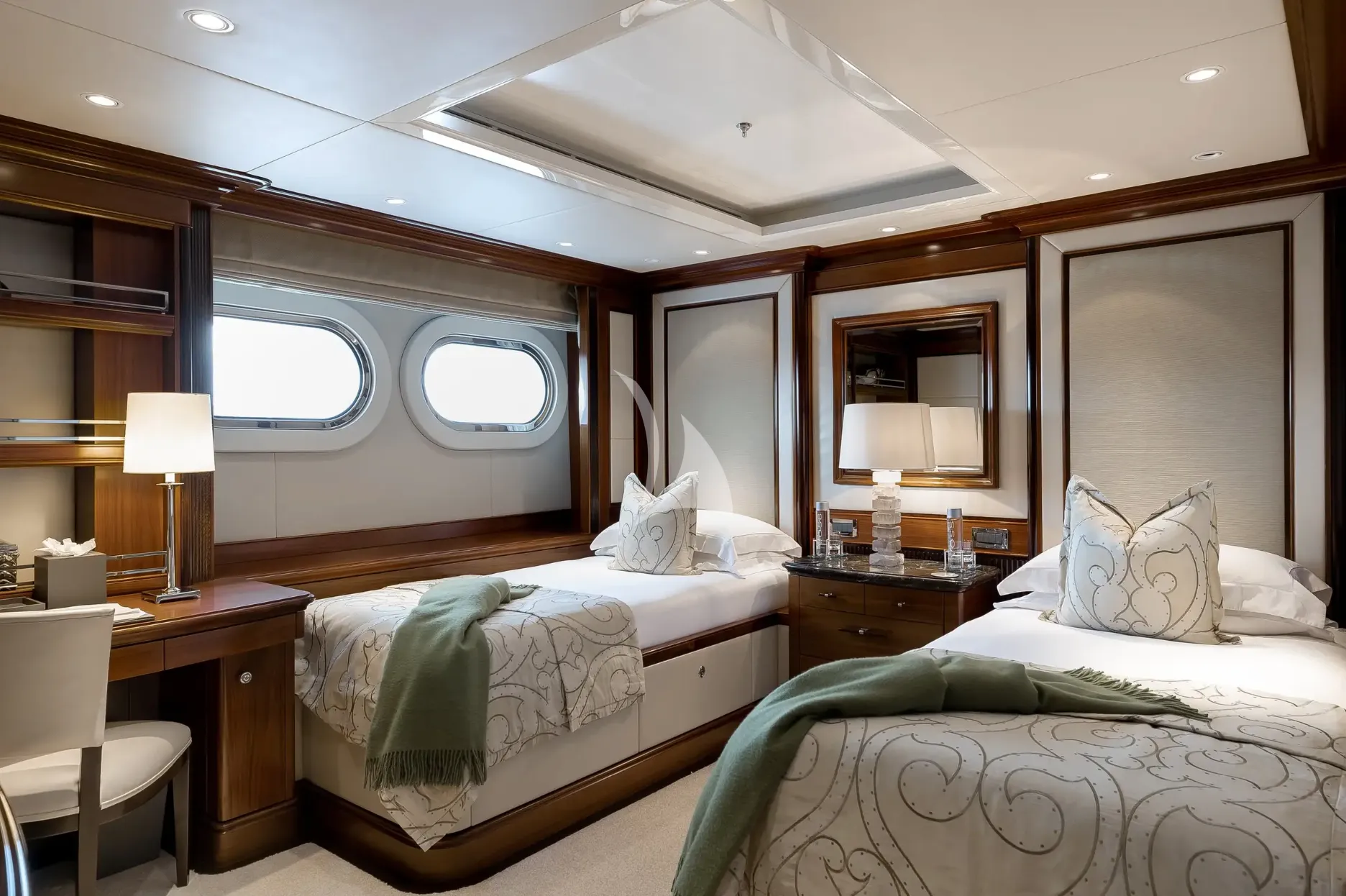 SEANNA Charter Yacht