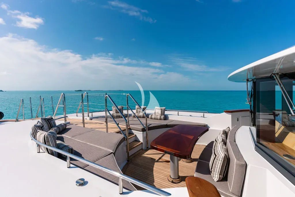 OCEAN CLUB Charter Yacht