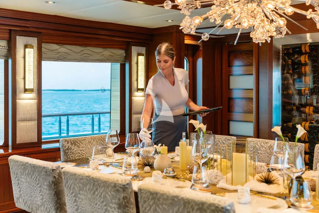 OCEAN CLUB Charter Yacht