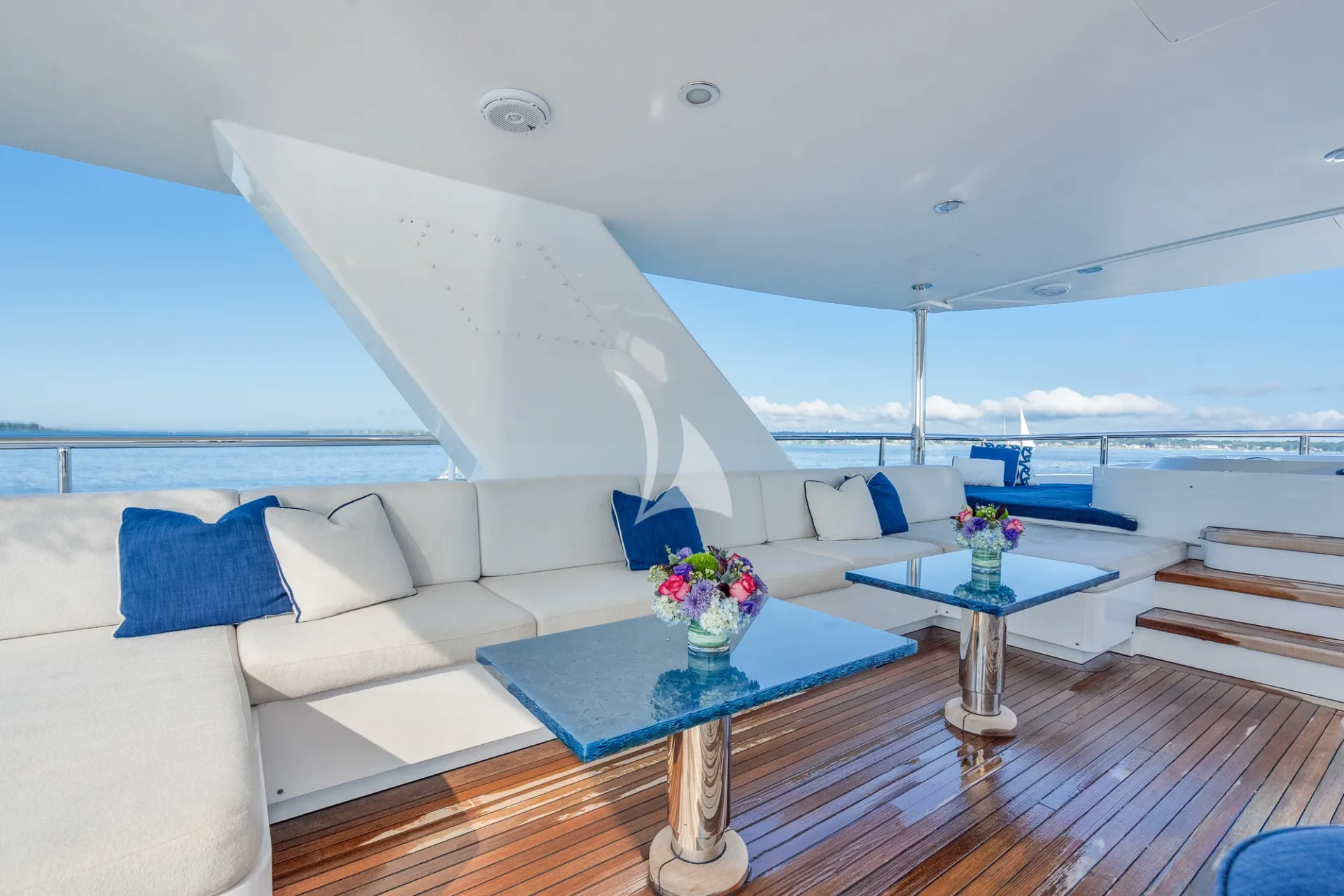 TANZANITE Charter Yacht