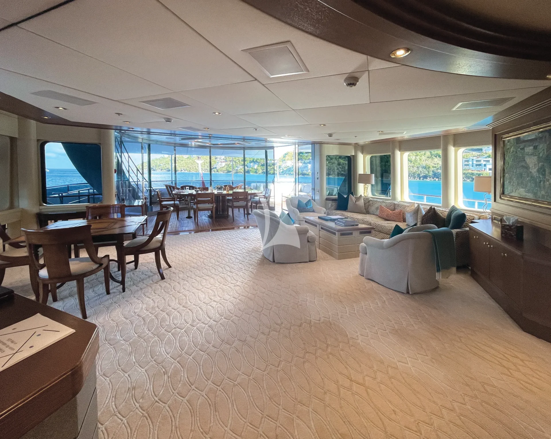 BLUE MOON Charter Yacht