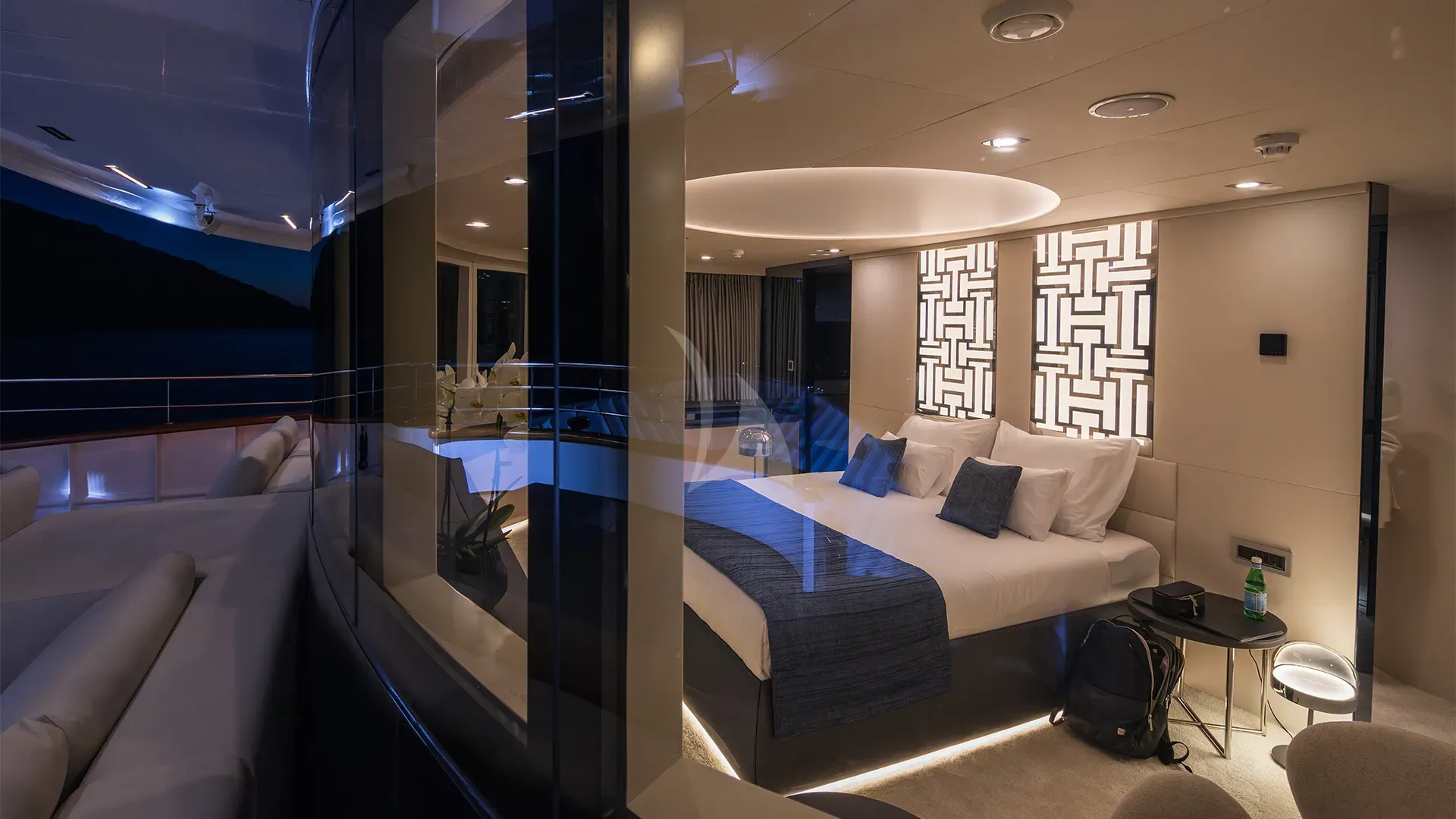 BLACK SWAN Charter Yacht