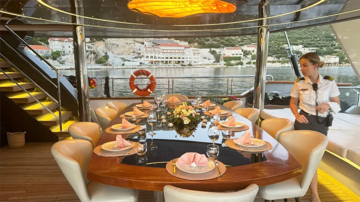 Life is Good Charter Yacht