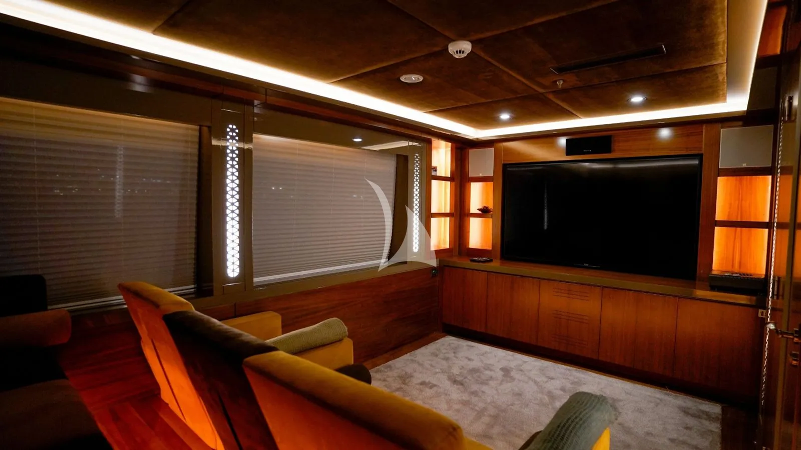 ARESTEAS Charter Yacht