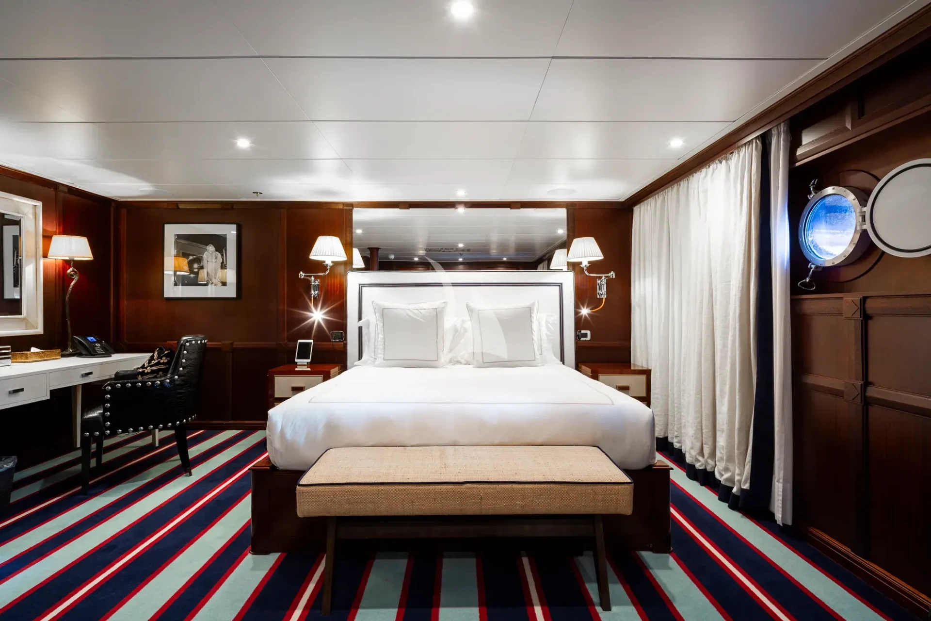 FORCE BLUE Charter Yacht