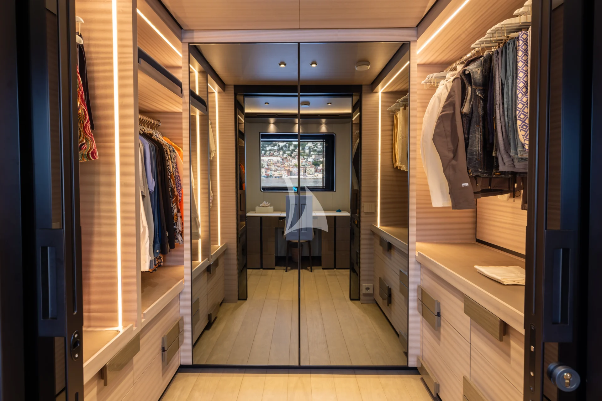 SUI GENERIS Charter Yacht