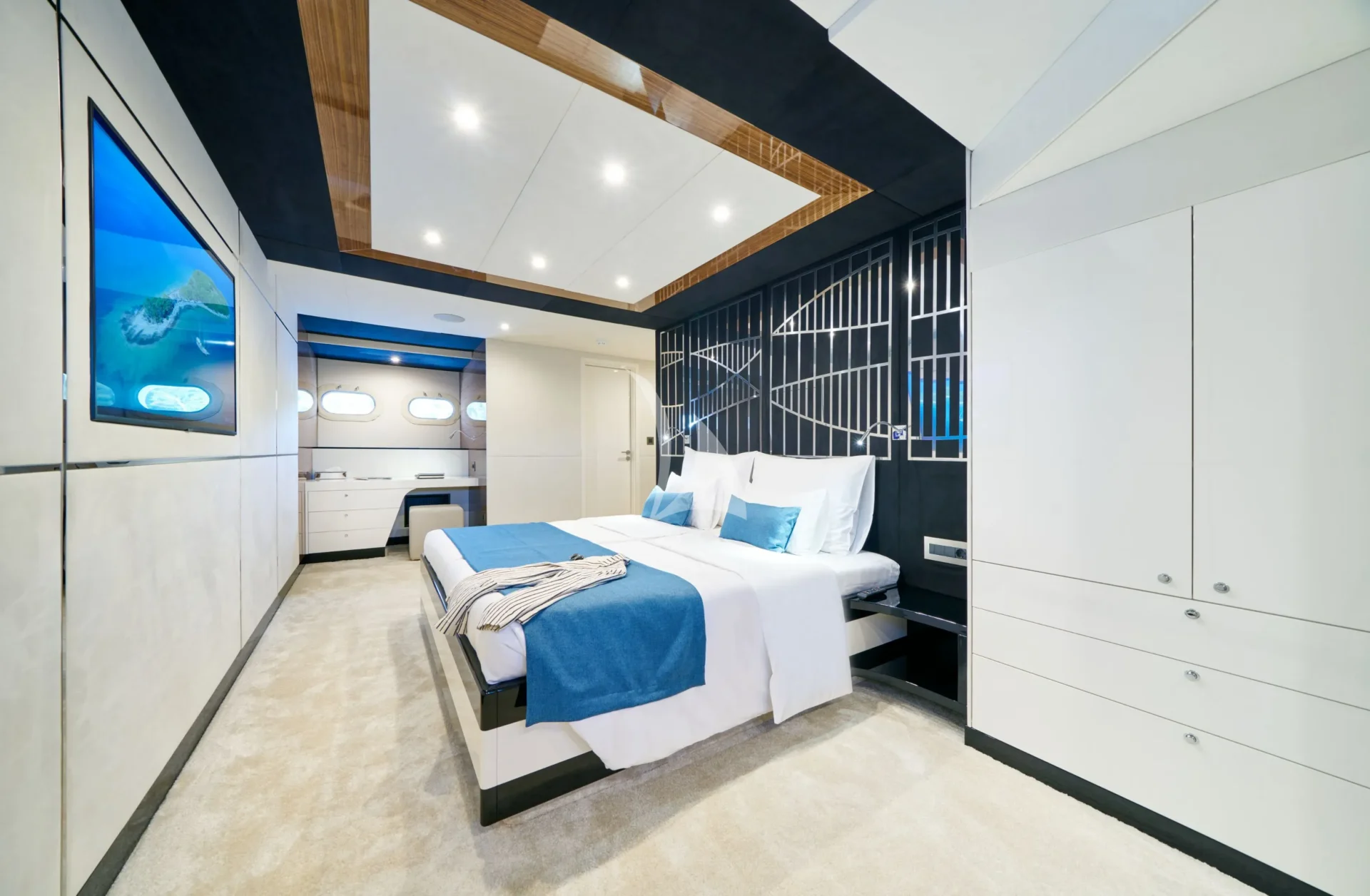 ACAPELLA Charter Yacht