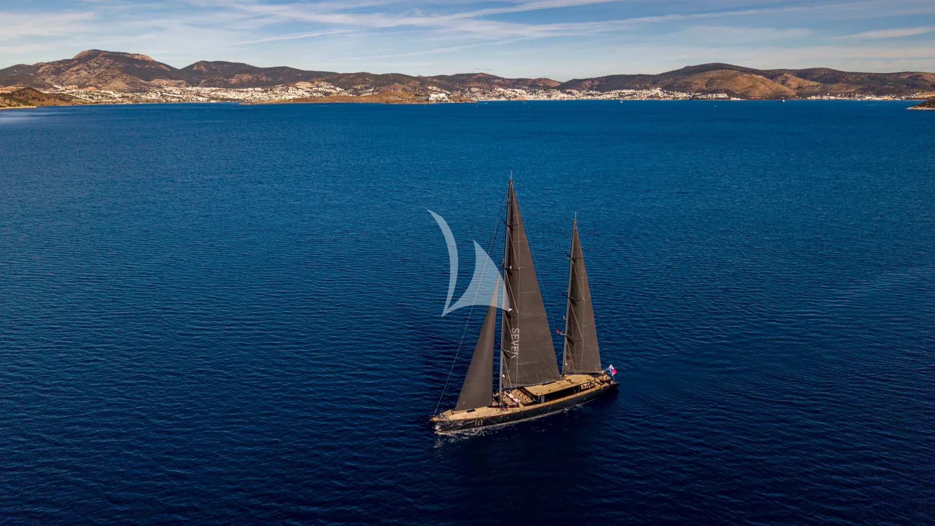 SEVEN Charter Yacht