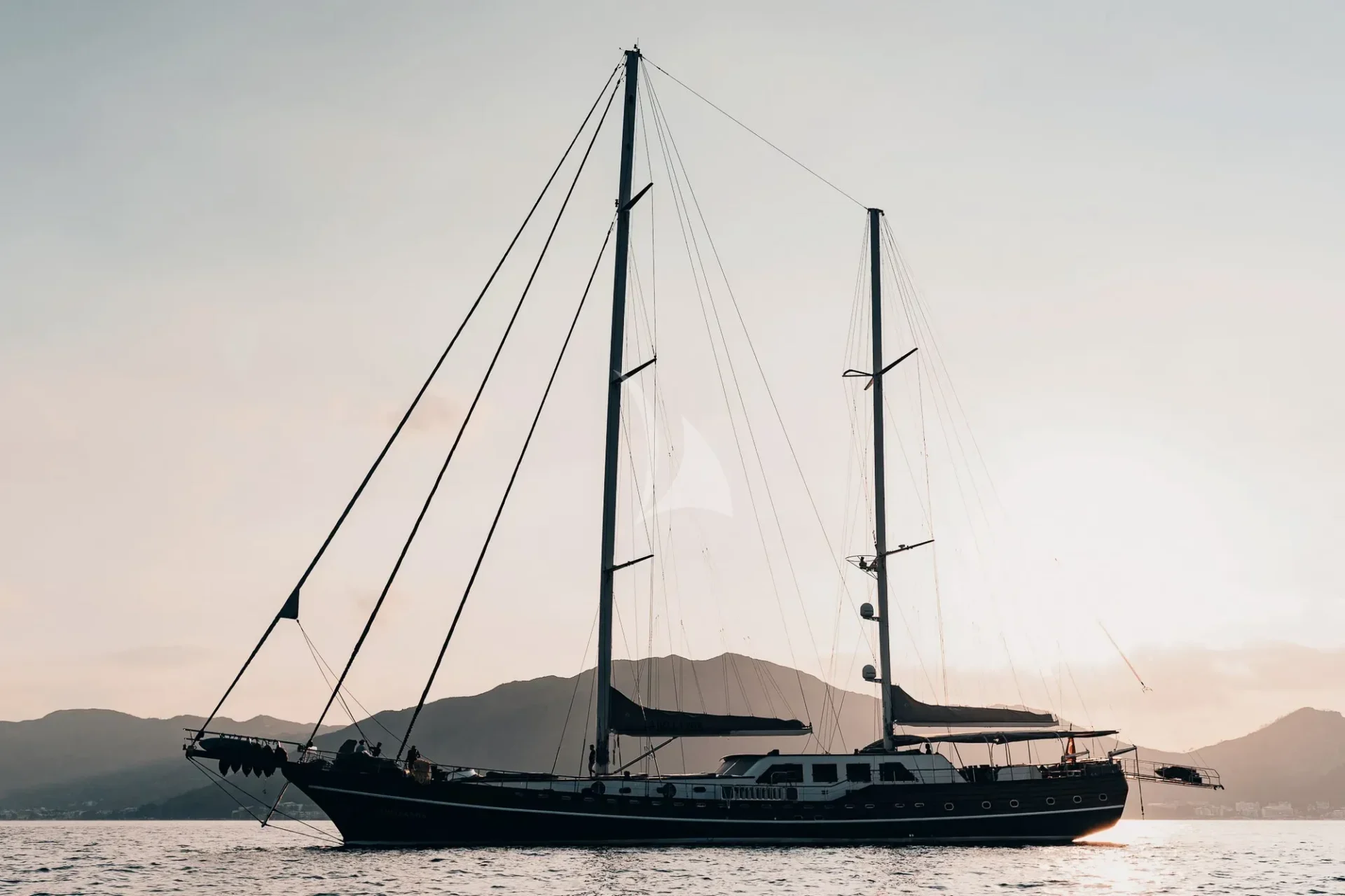 La Bella Vita Charter Yacht