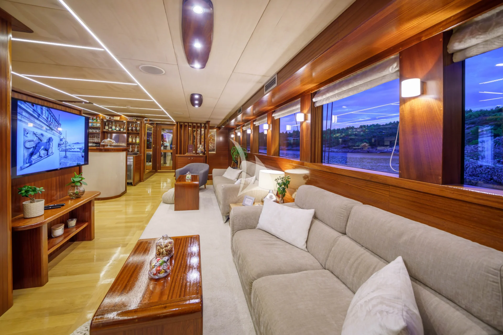 SON DE MAR Charter Yacht