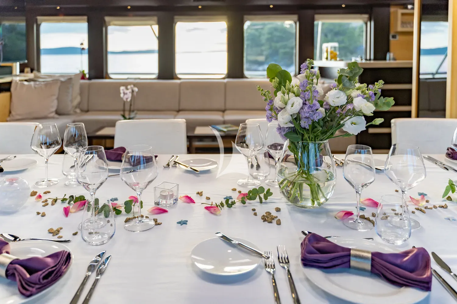 NAVILUX Charter Yacht