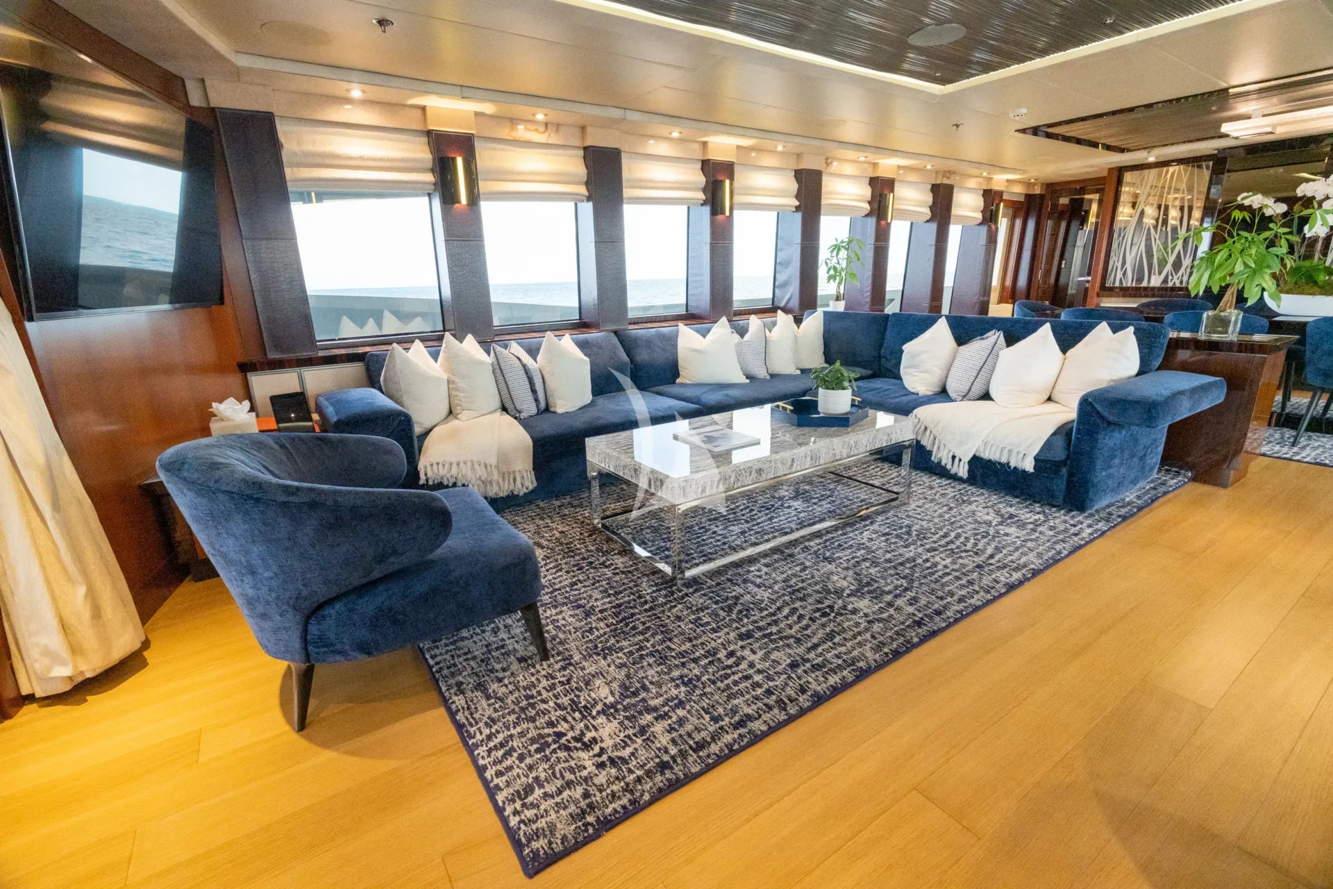 Aquanova Charter Yacht