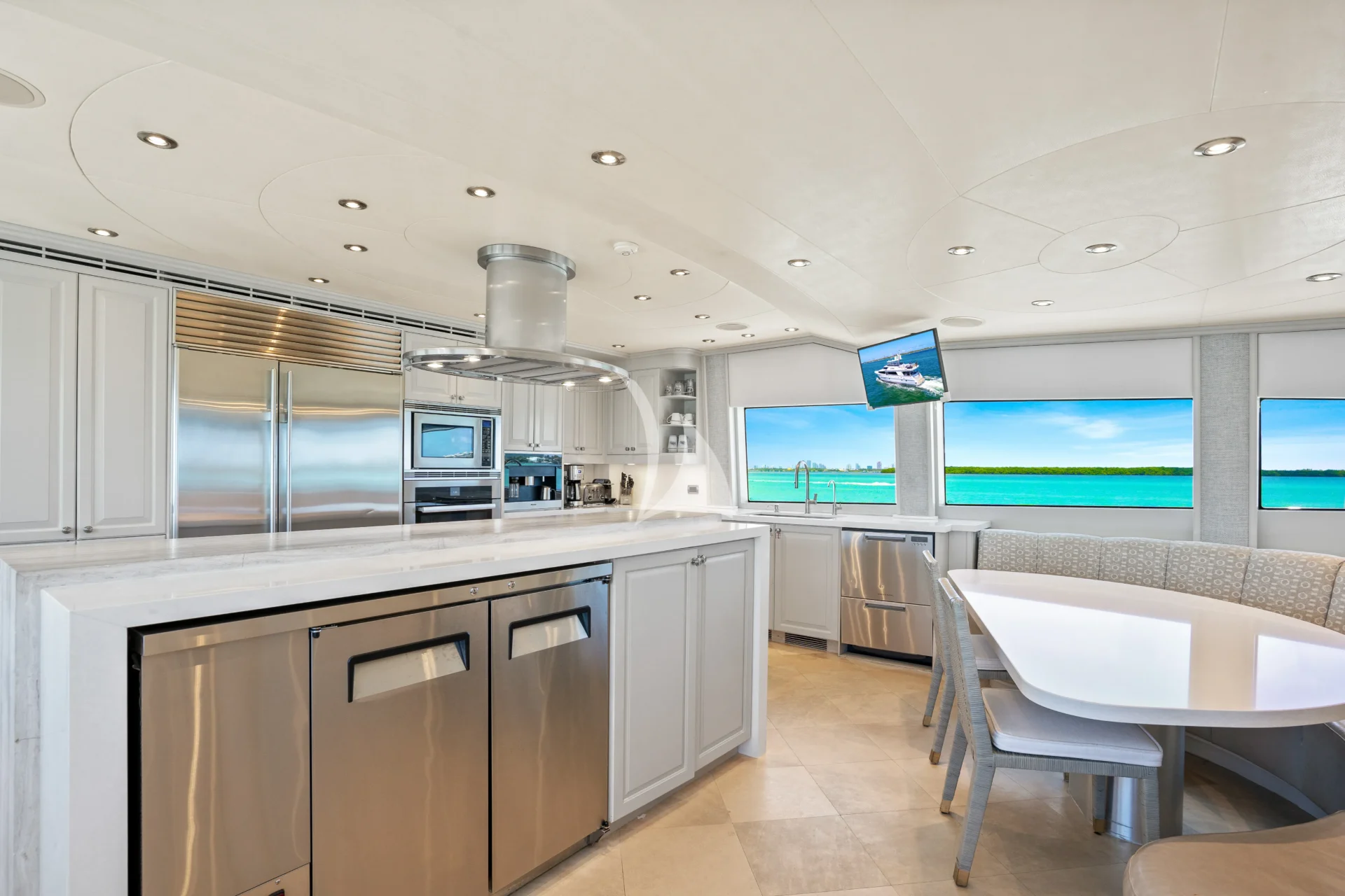 RISK & REWARD Charter Yacht