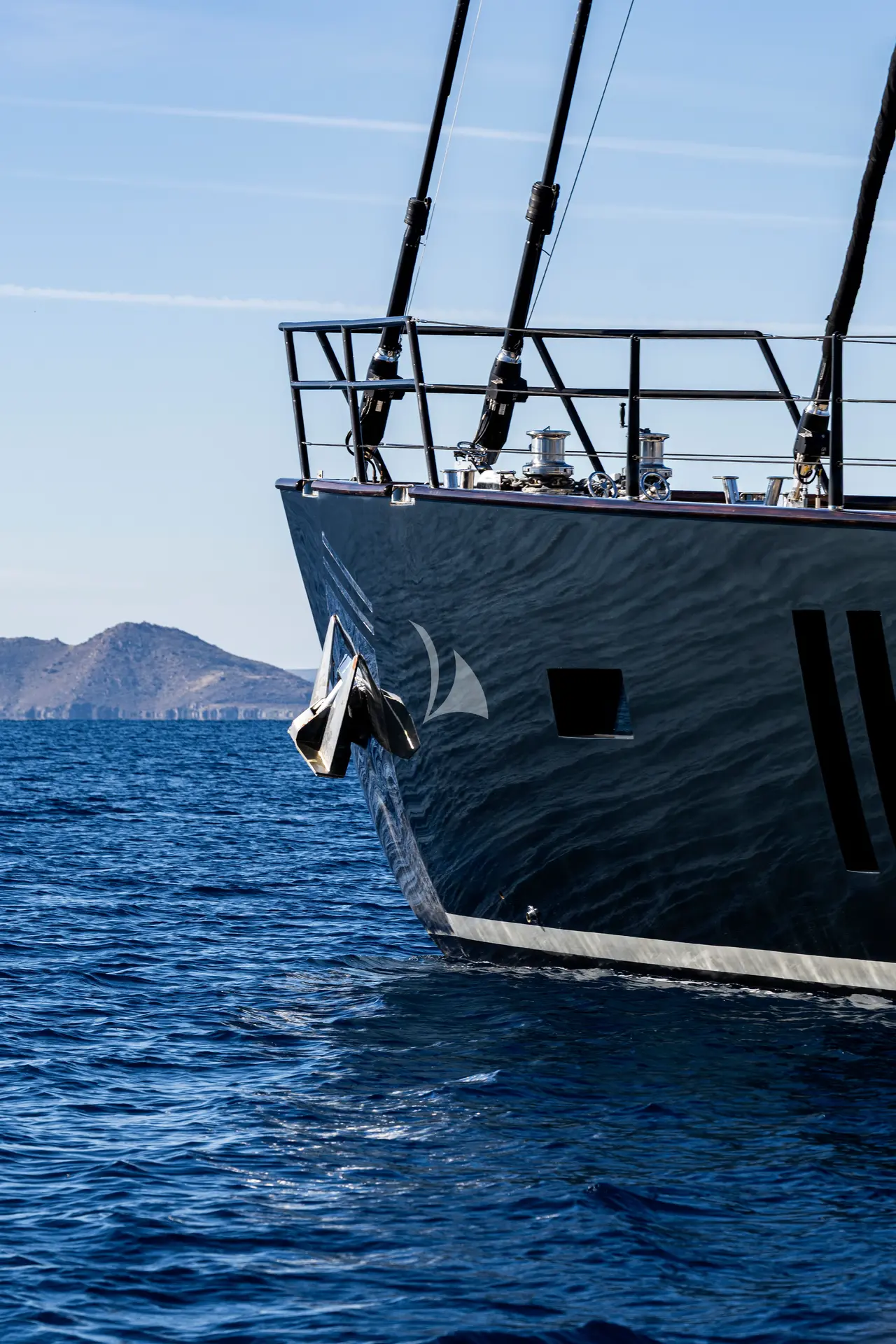 SEVEN Charter Yacht