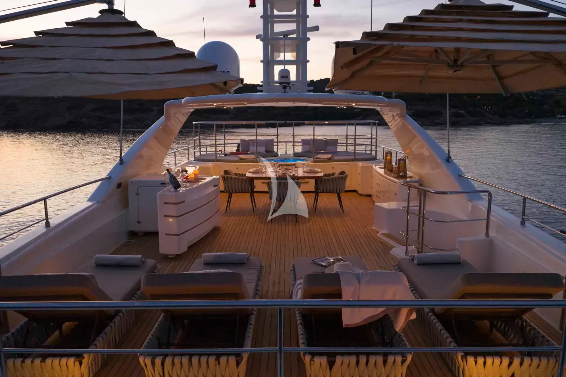 PARADISE Charter Yacht