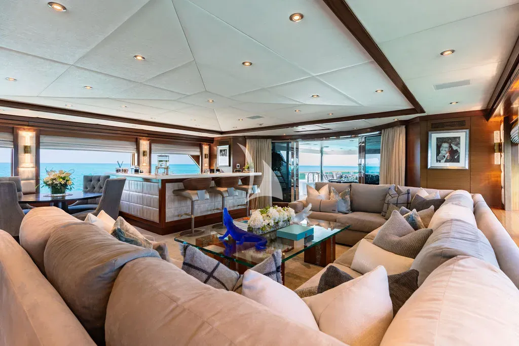 OCEAN CLUB Charter Yacht