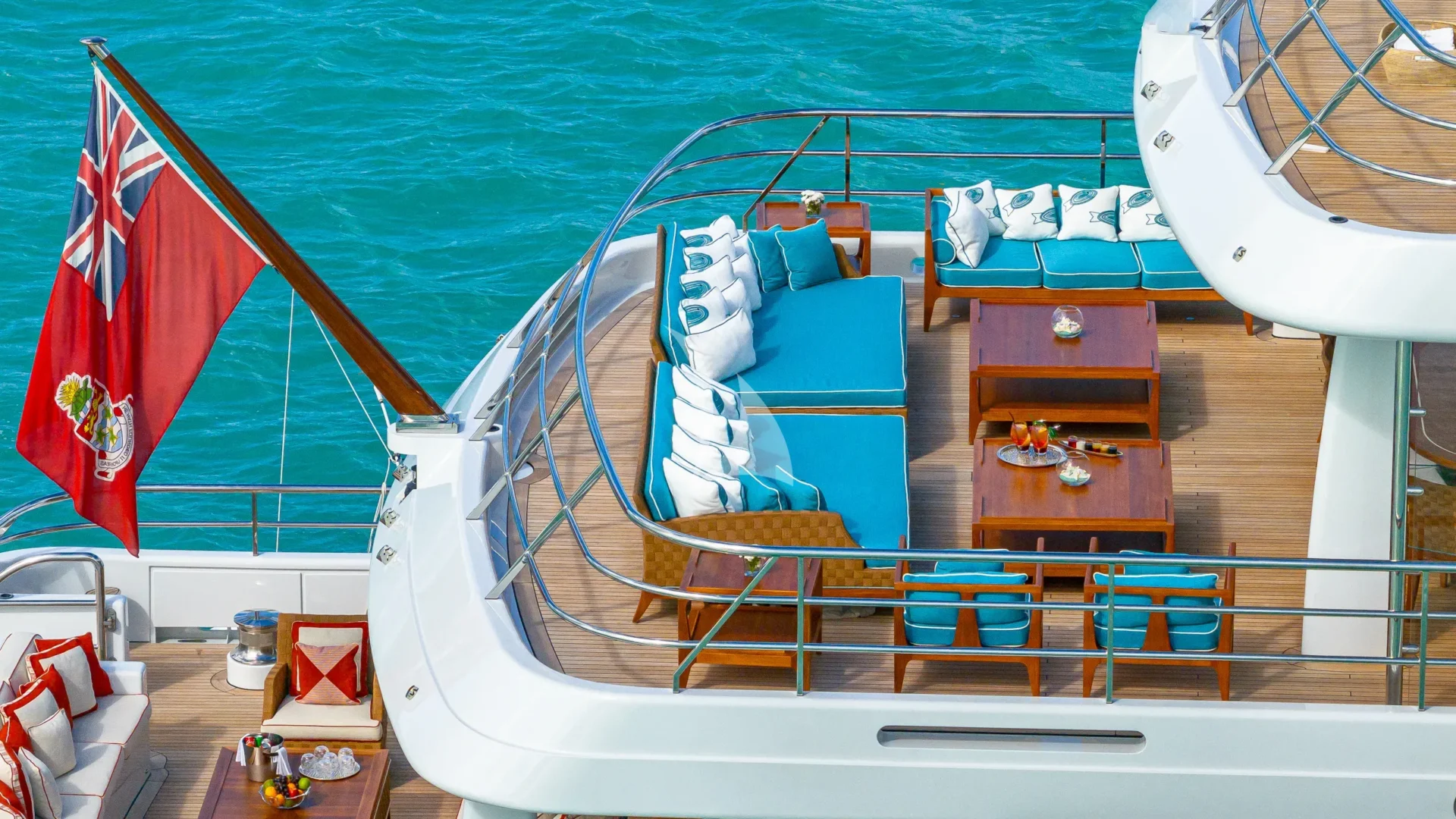 DEEP BLUE Charter Yacht