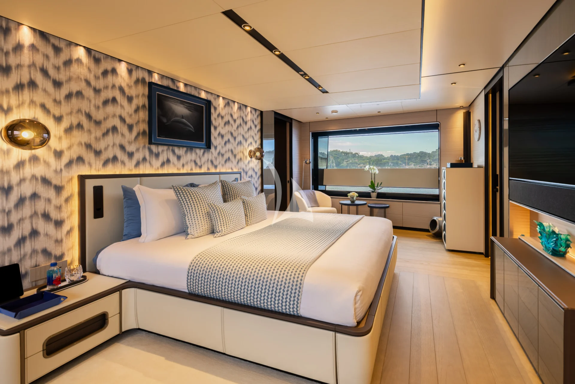 SUI GENERIS Charter Yacht