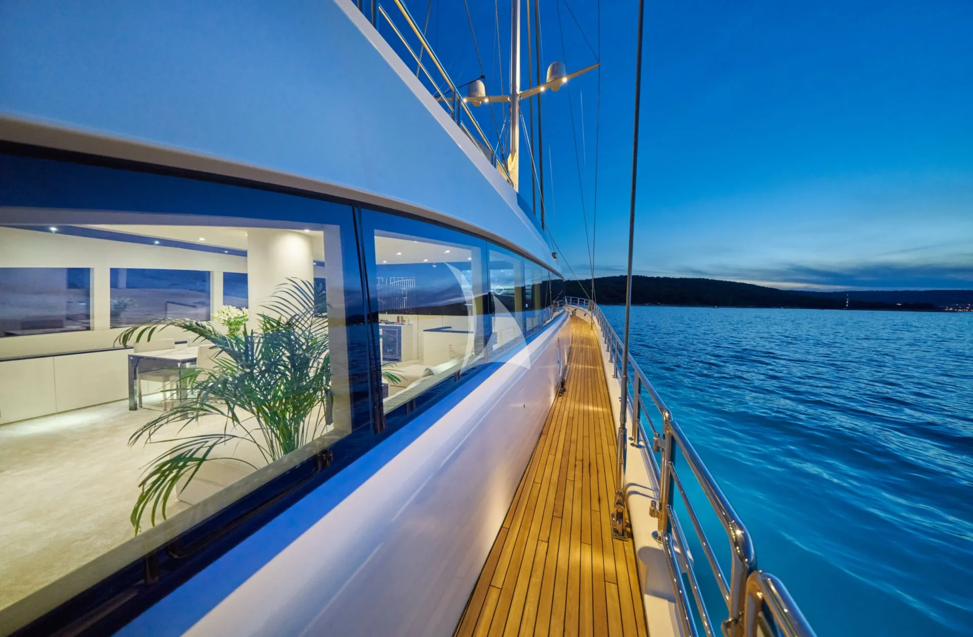 ACAPELLA Charter Yacht