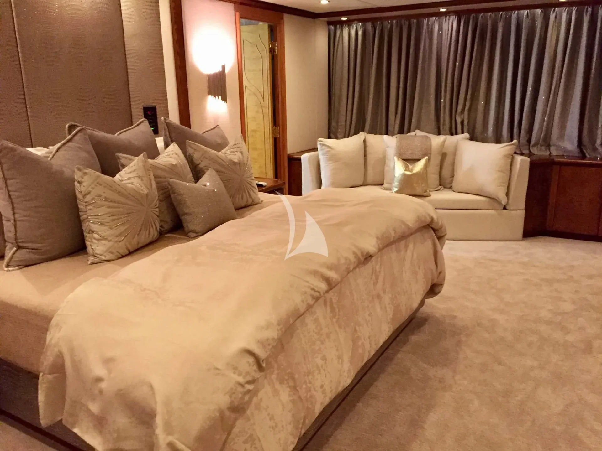 GRAND ILLUSION Charter Yacht
