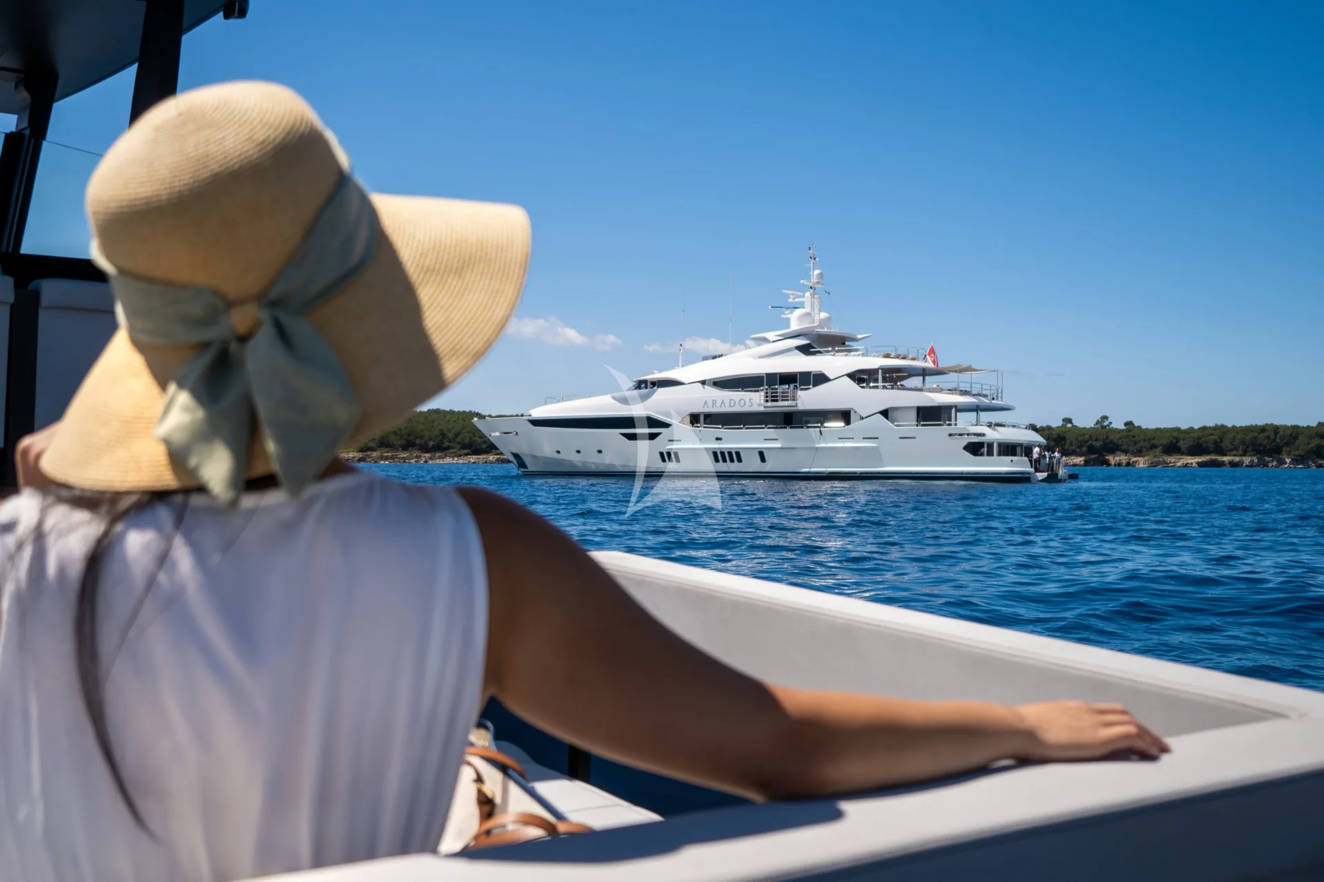 ARADOS Charter Yacht