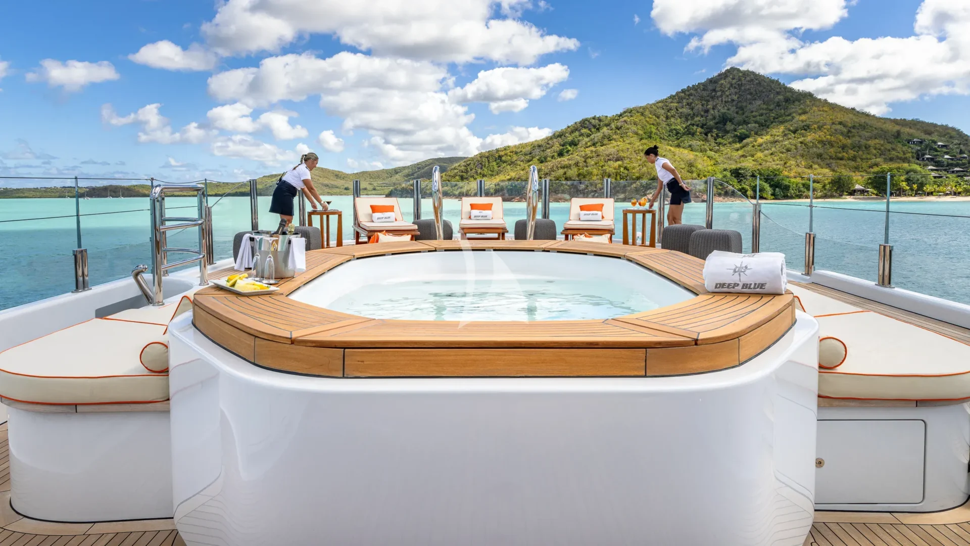 DEEP BLUE Charter Yacht
