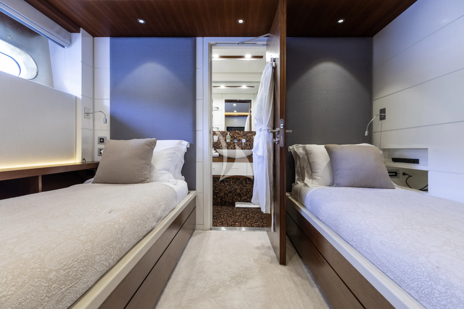 GHOST III Charter Yacht