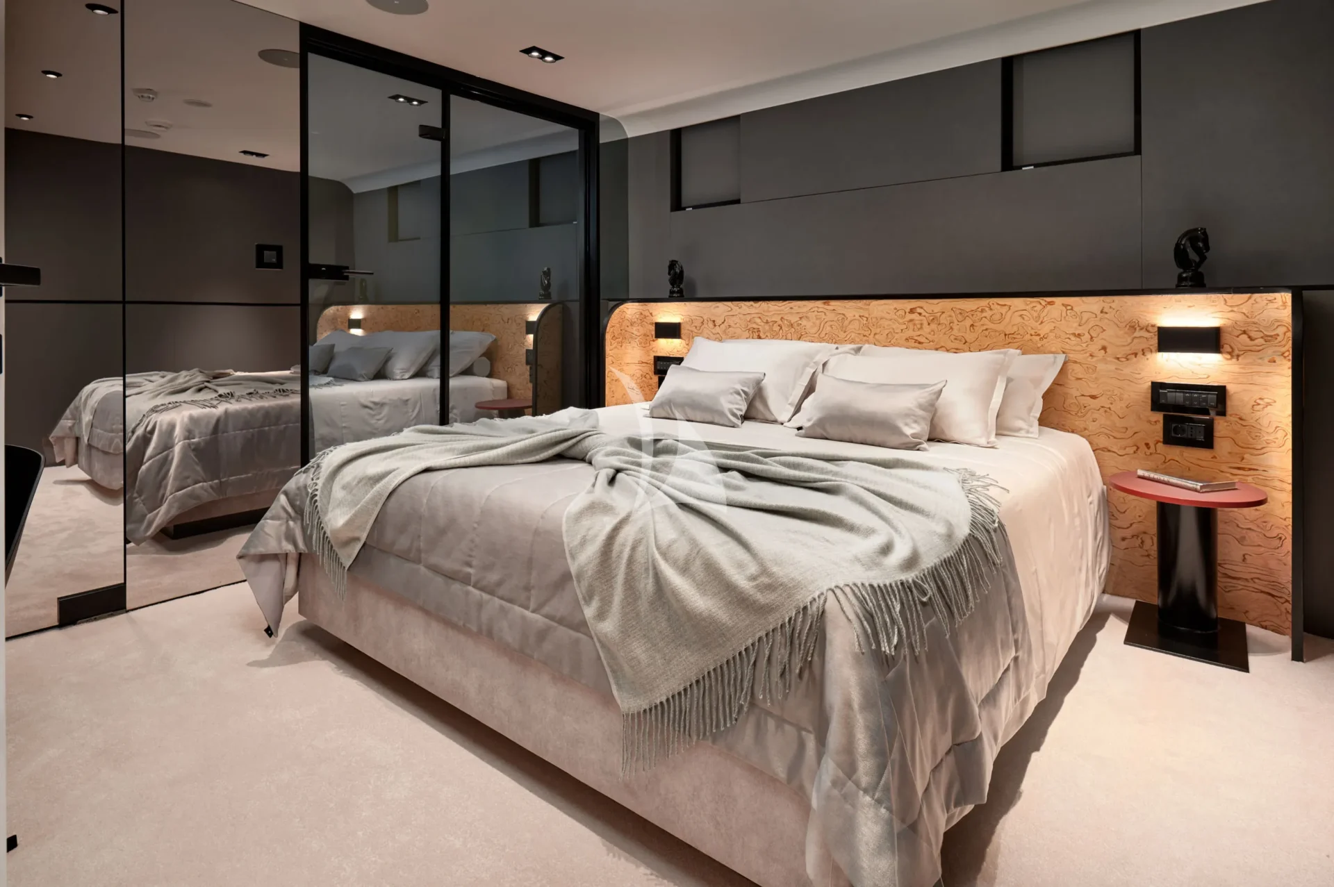 ANETTA Charter Yacht