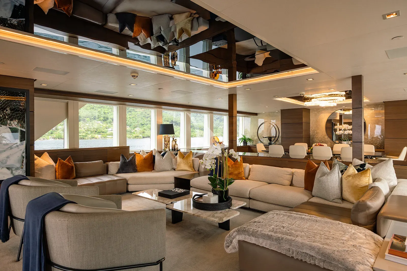 BIG SKY Charter Yacht
