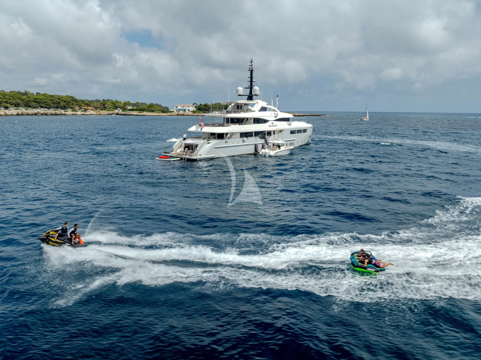 QUASAR Charter Yacht