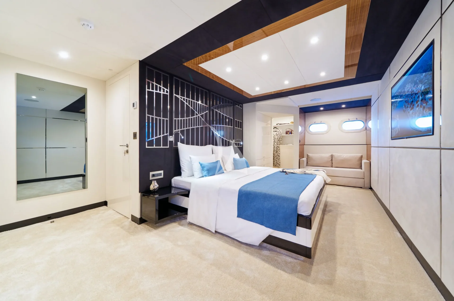 ACAPELLA Charter Yacht