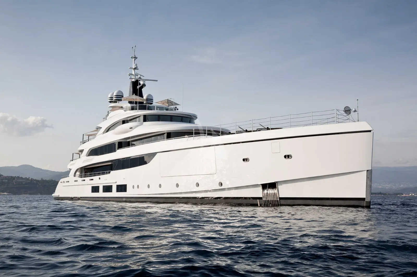 TRIUMPH Charter Yacht