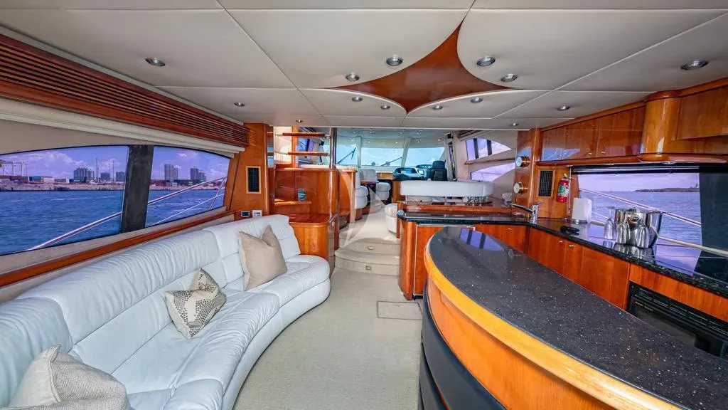 Giuli Charter Yacht