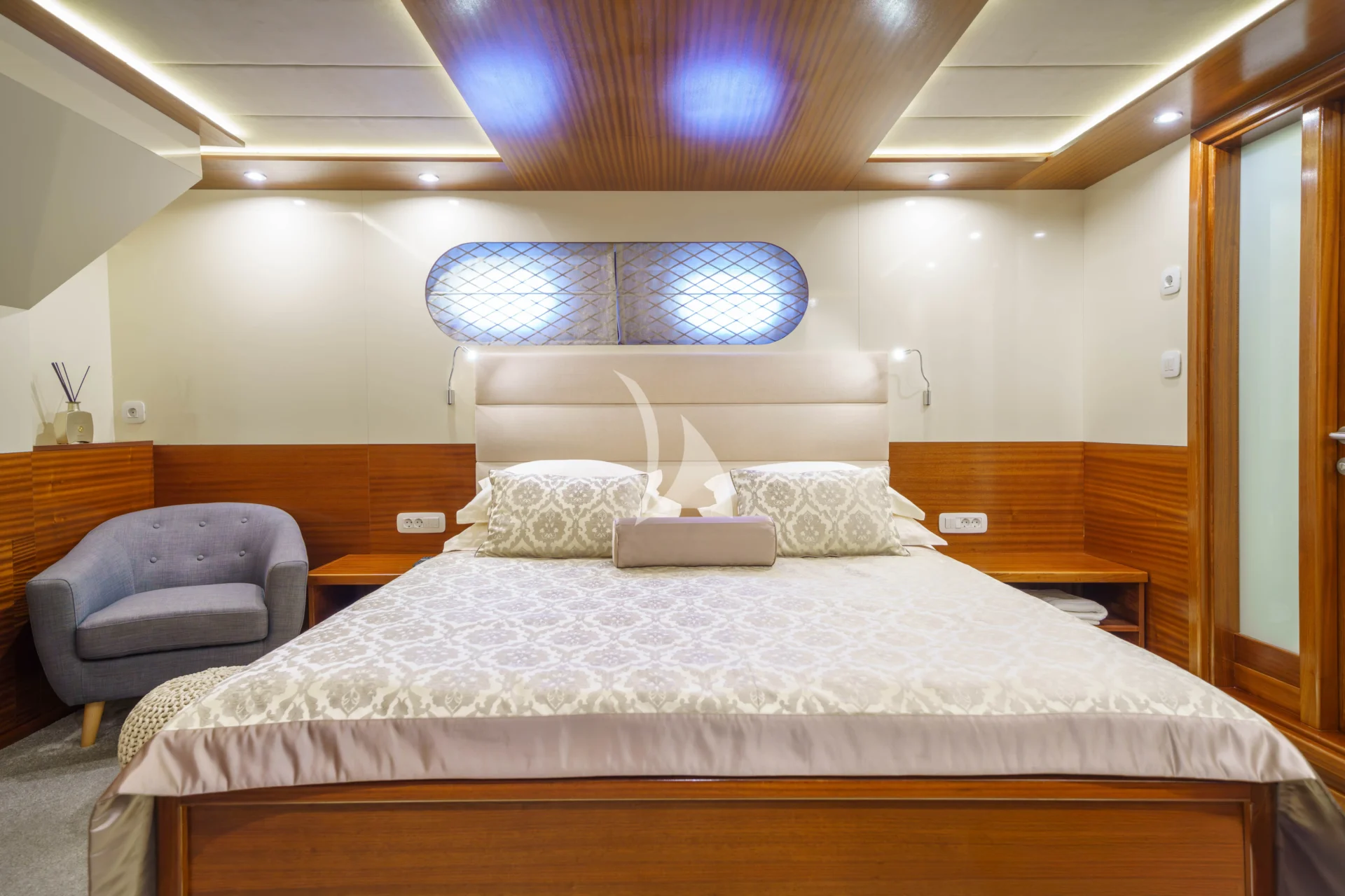 SON DE MAR Charter Yacht