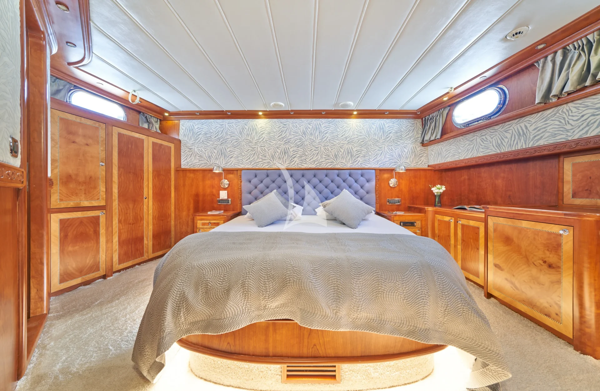 LOTUS Charter Yacht