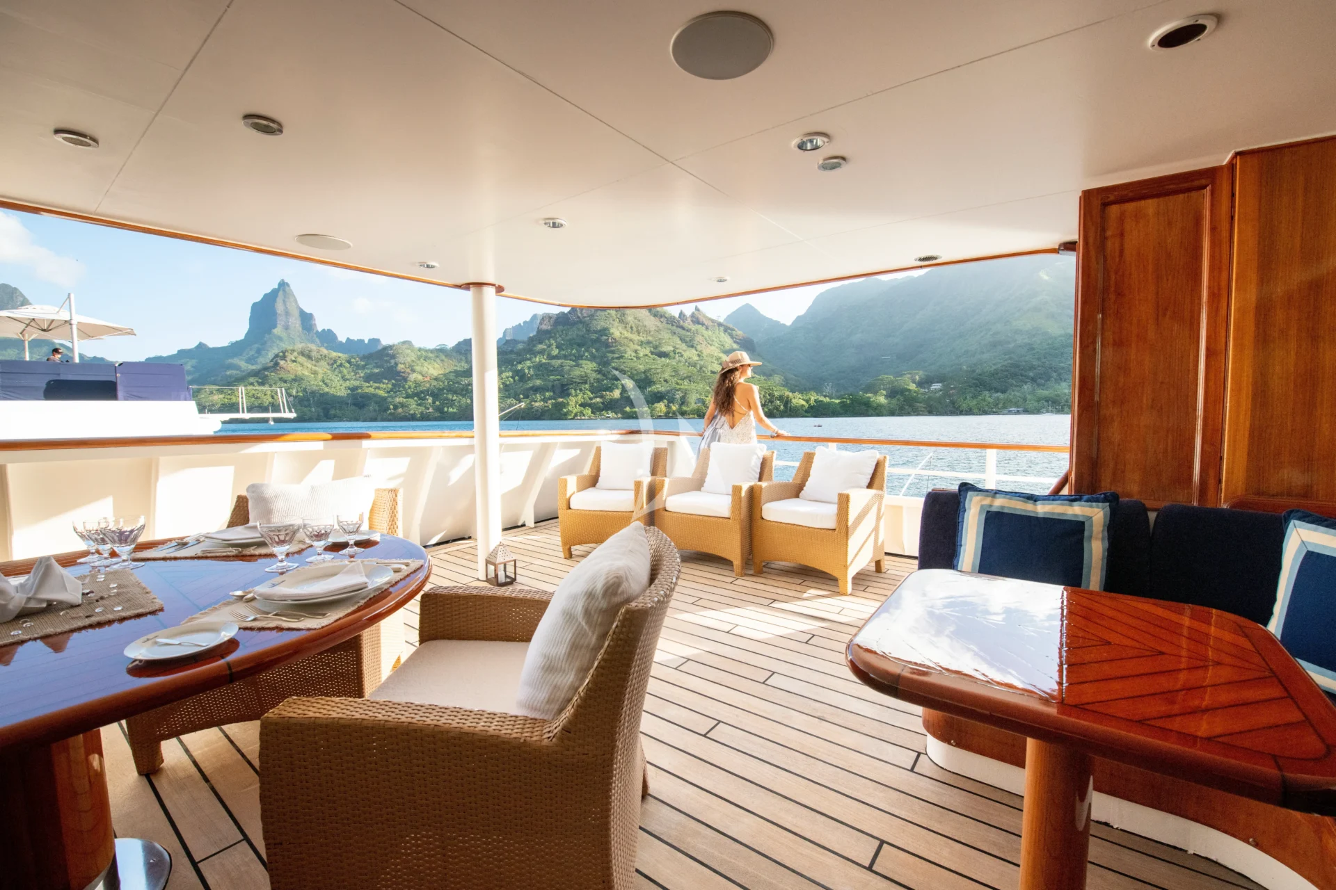 ARCTIC Charter Yacht