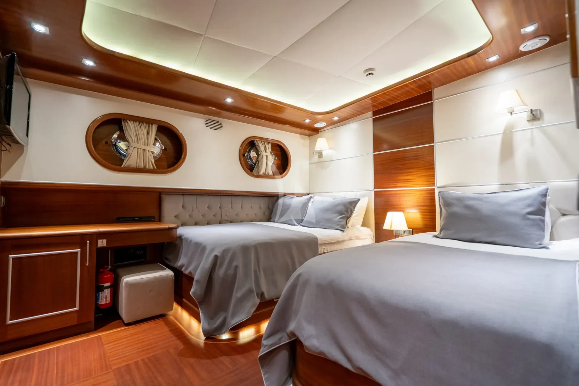 La Bella Vita Charter Yacht