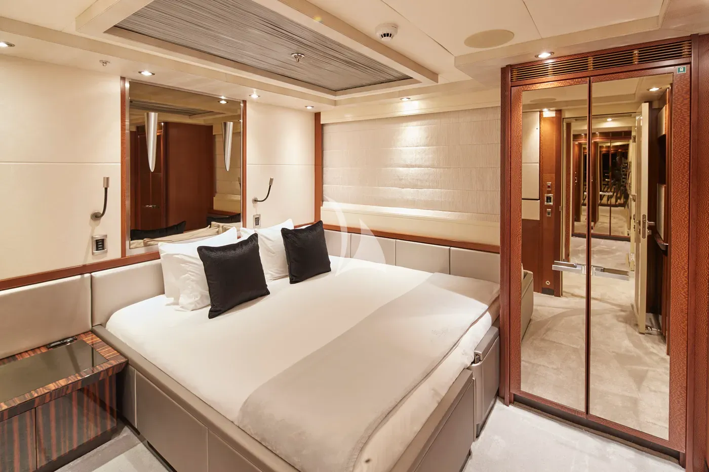 Aquanova Charter Yacht
