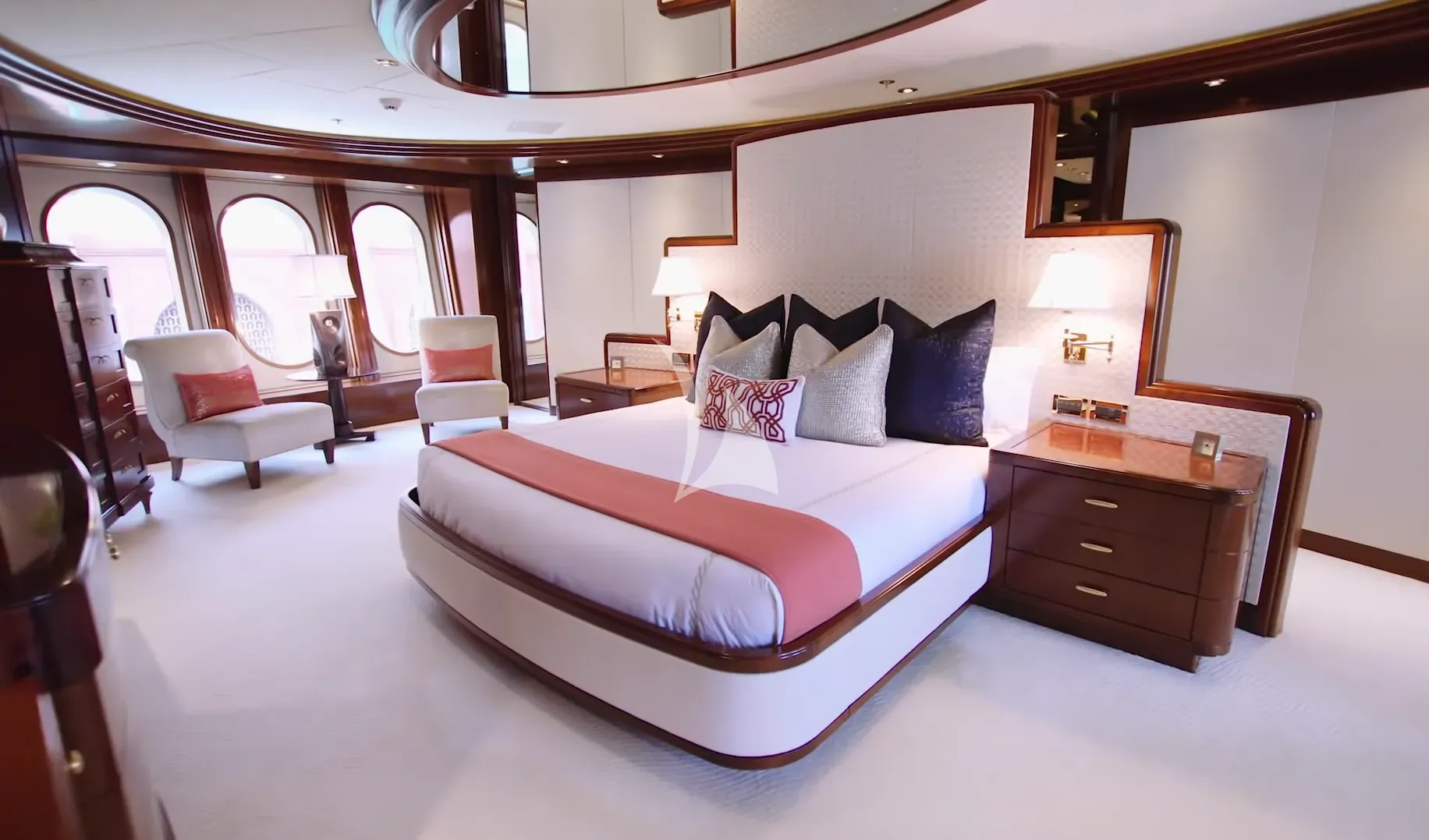BLUE MOON Charter Yacht