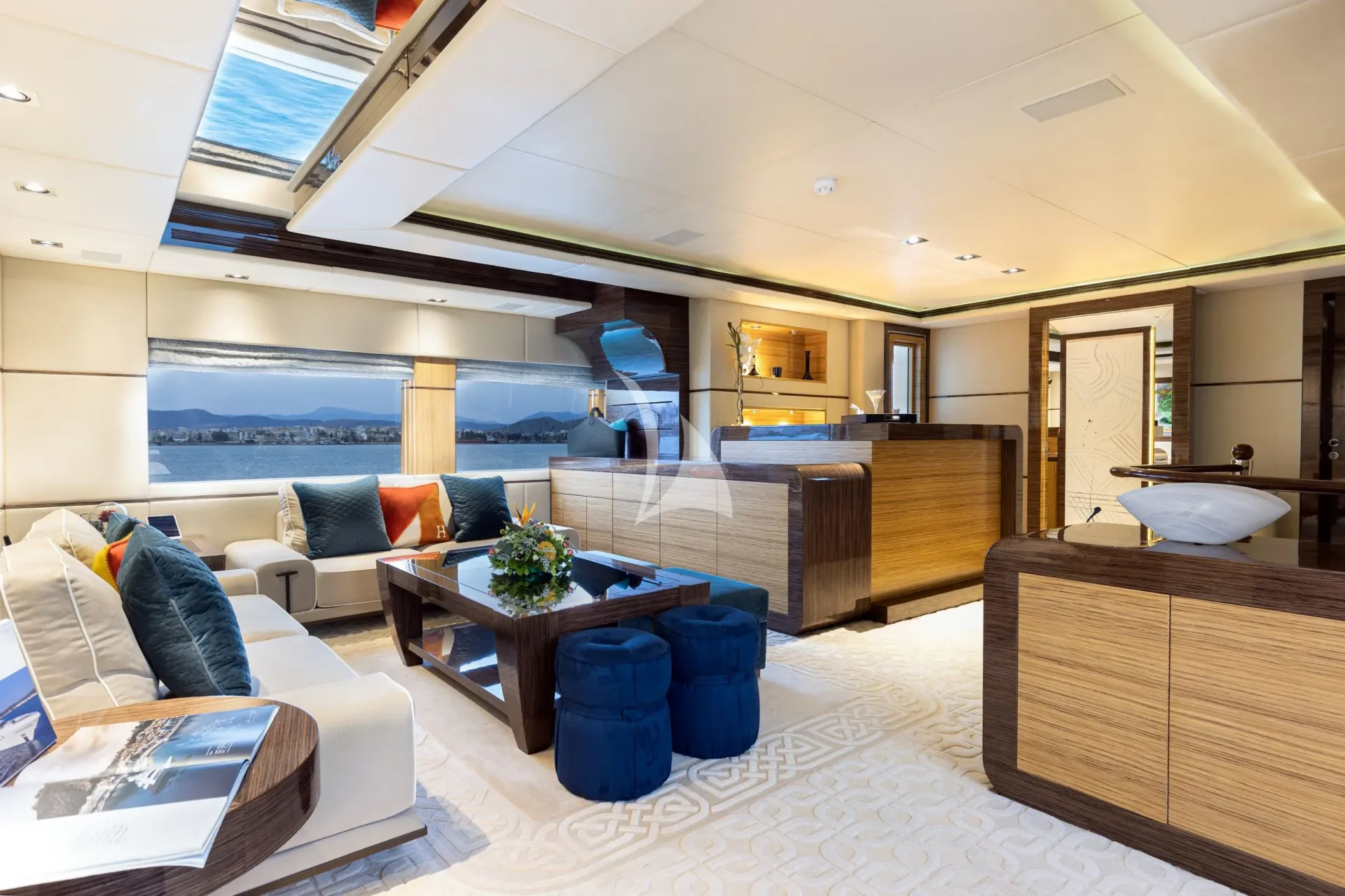 I SEA Charter Yacht