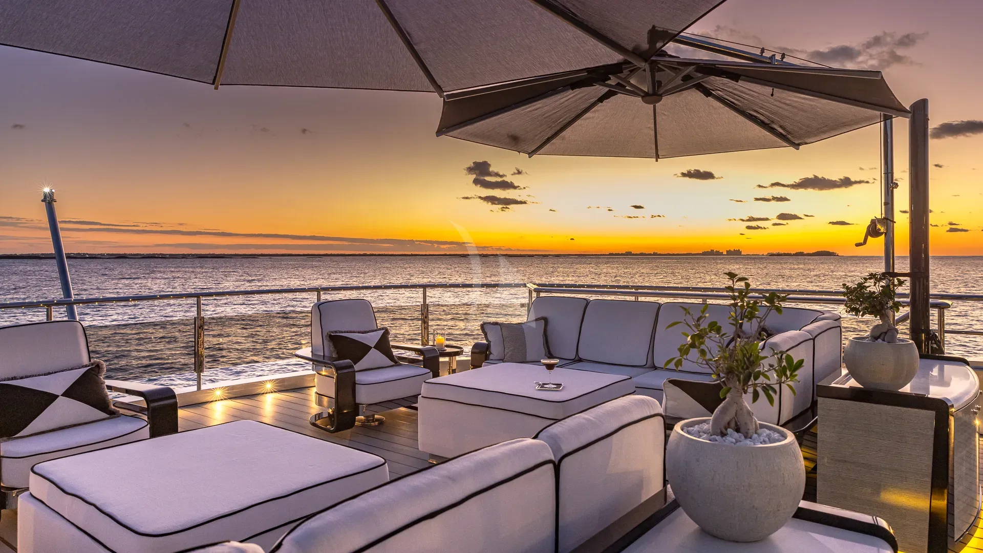 OKTO Charter Yacht