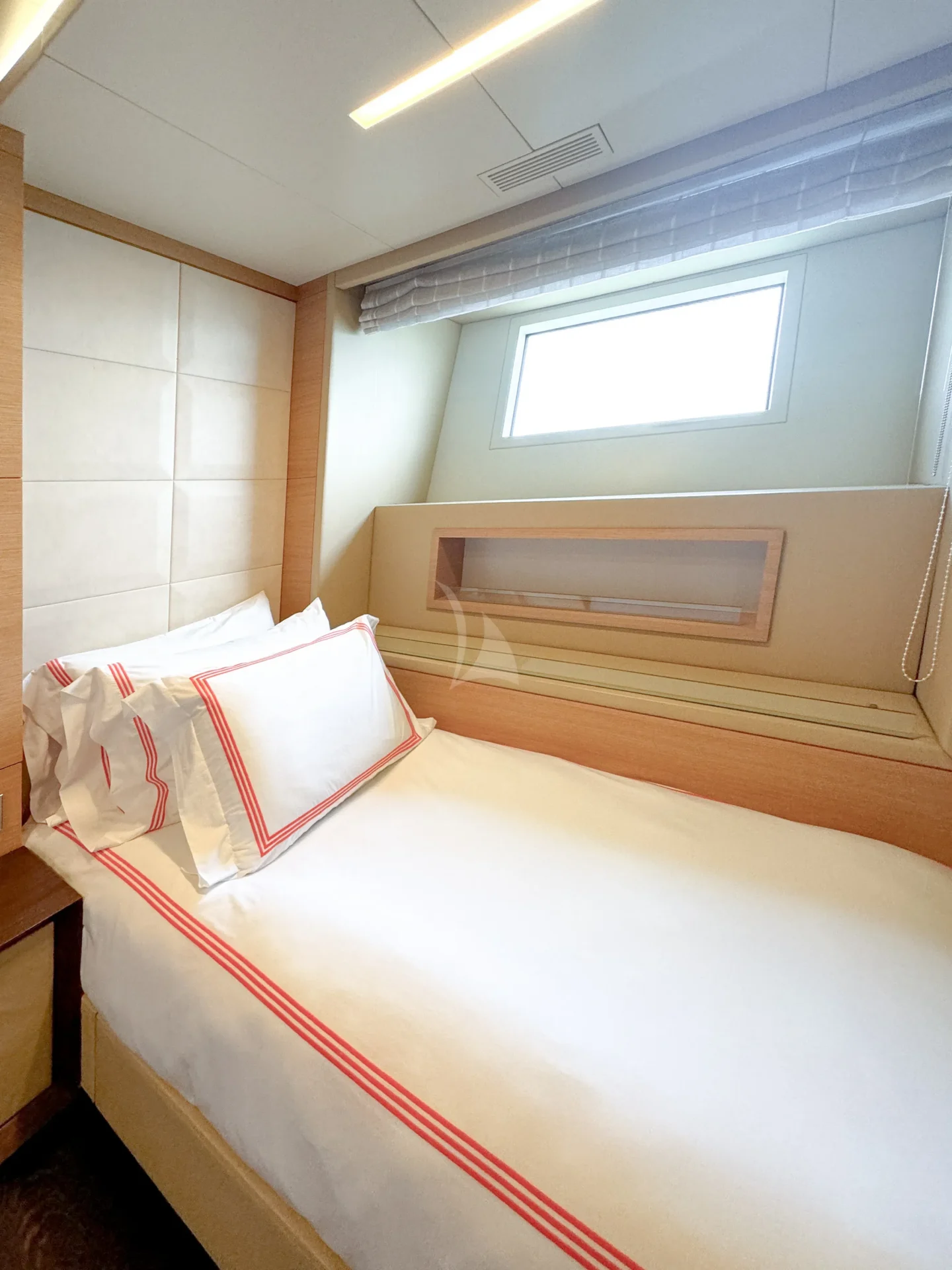 PATIENCE Charter Yacht