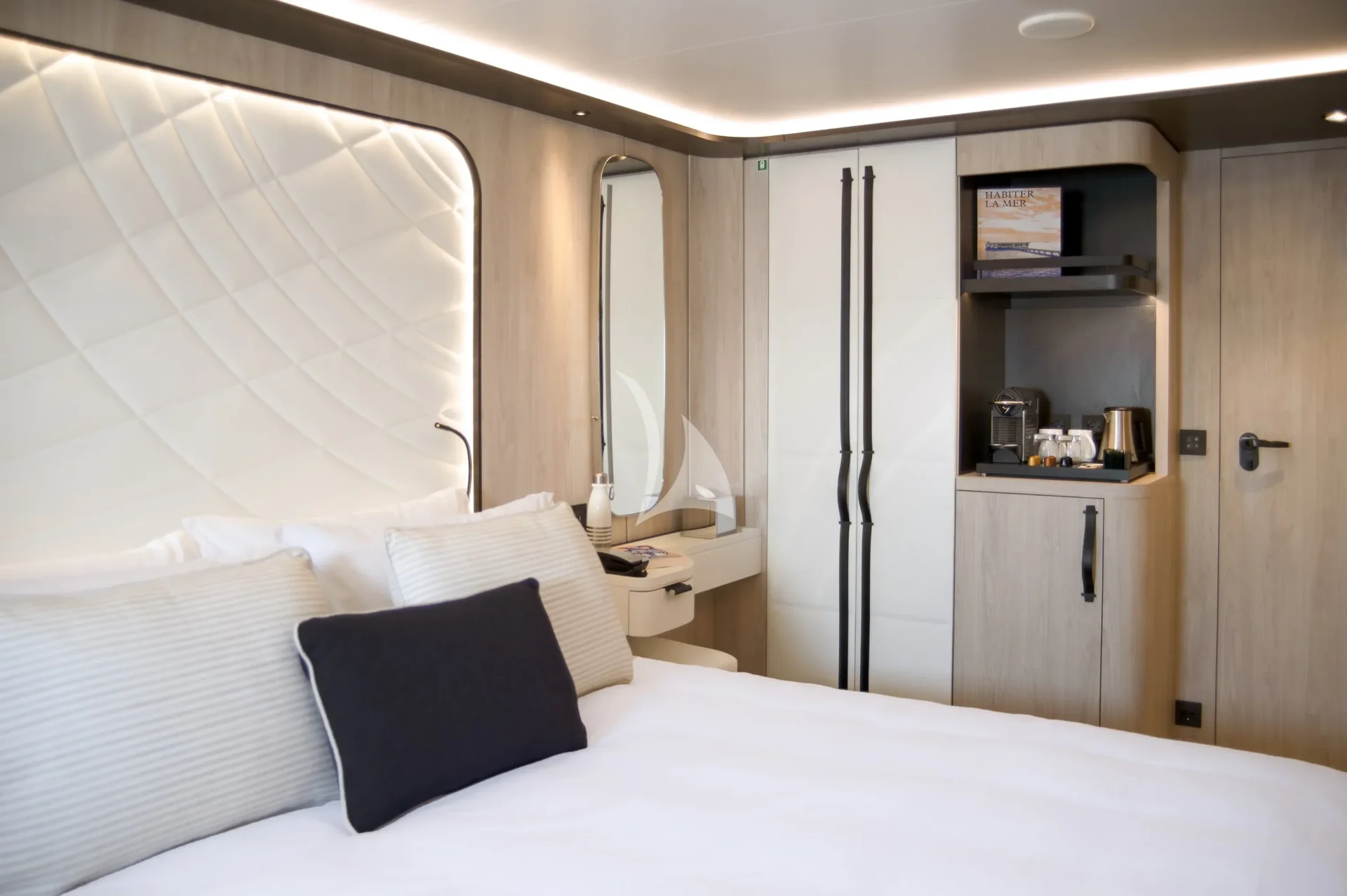 LE PONANT Charter Yacht