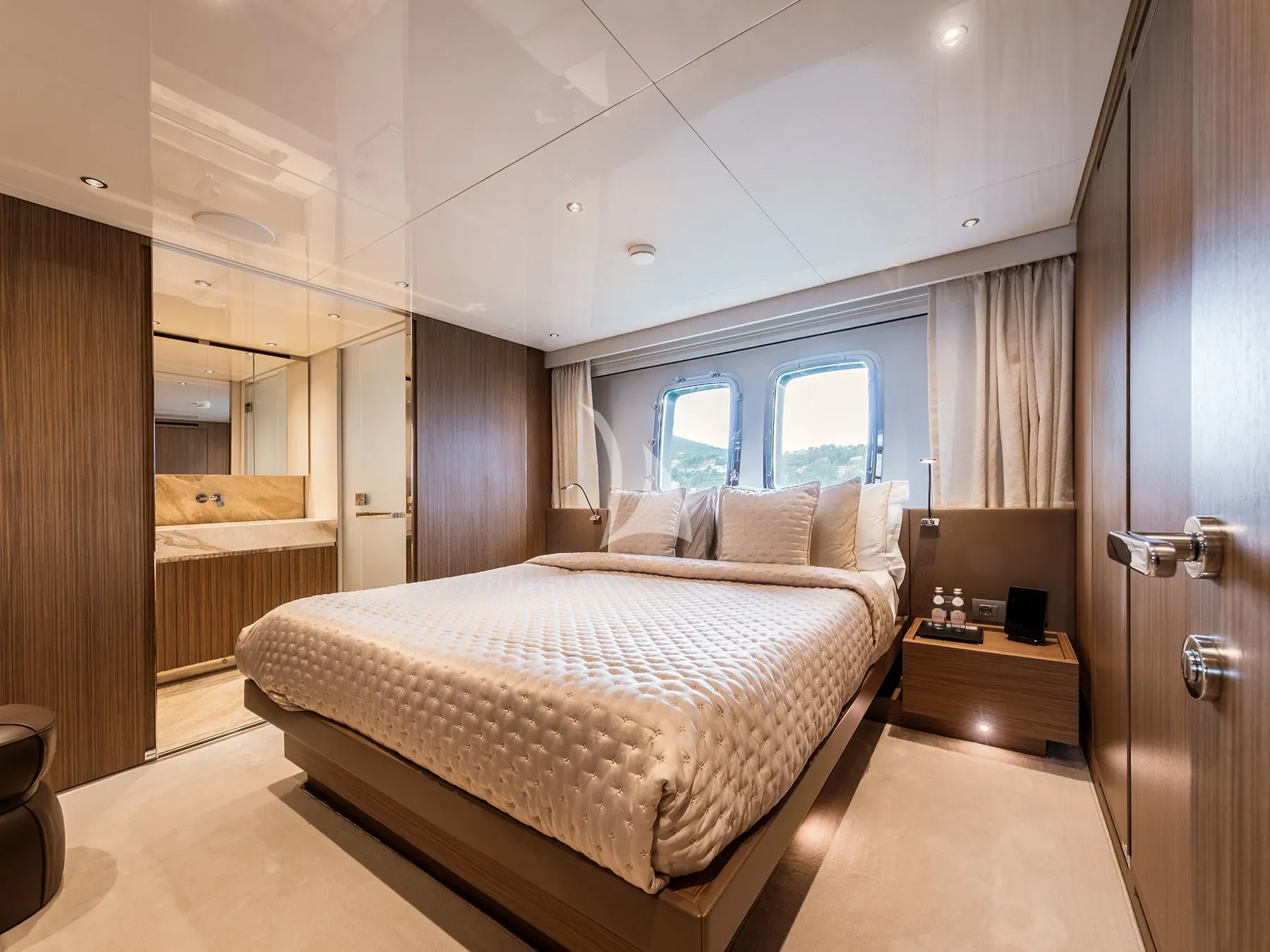 ARESYA Charter Yacht