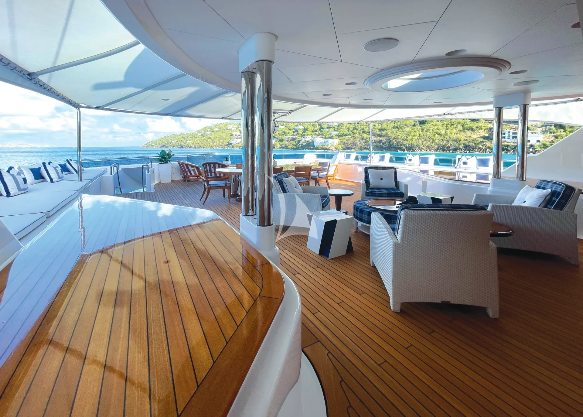 BLUE MOON Charter Yacht