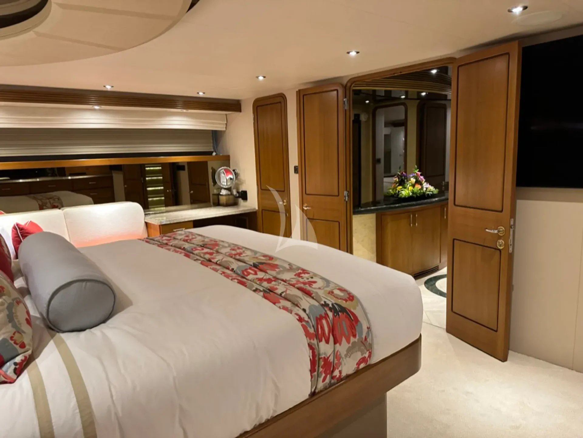 ISLAND GIRL Charter Yacht